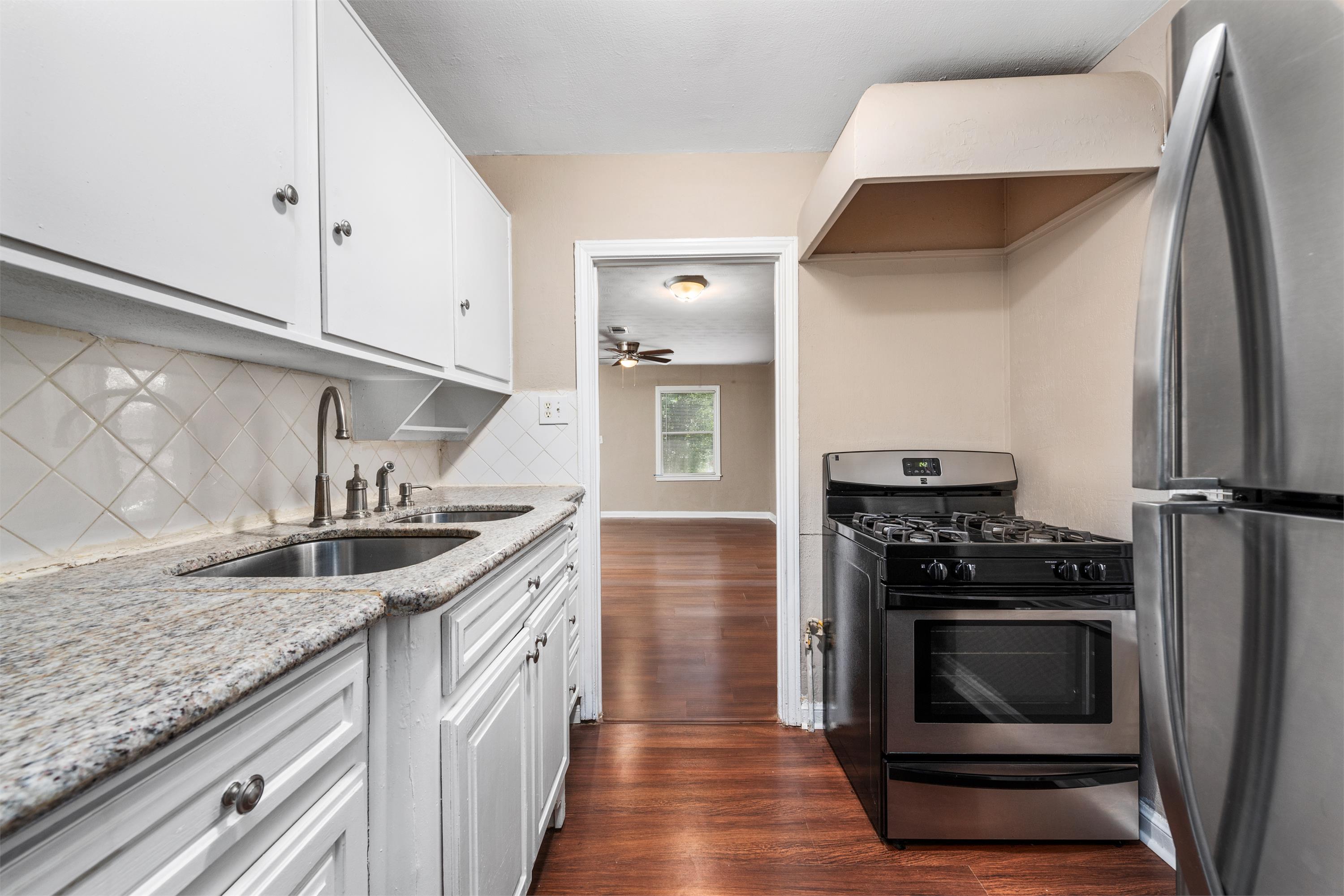 1200 8th Avenue North