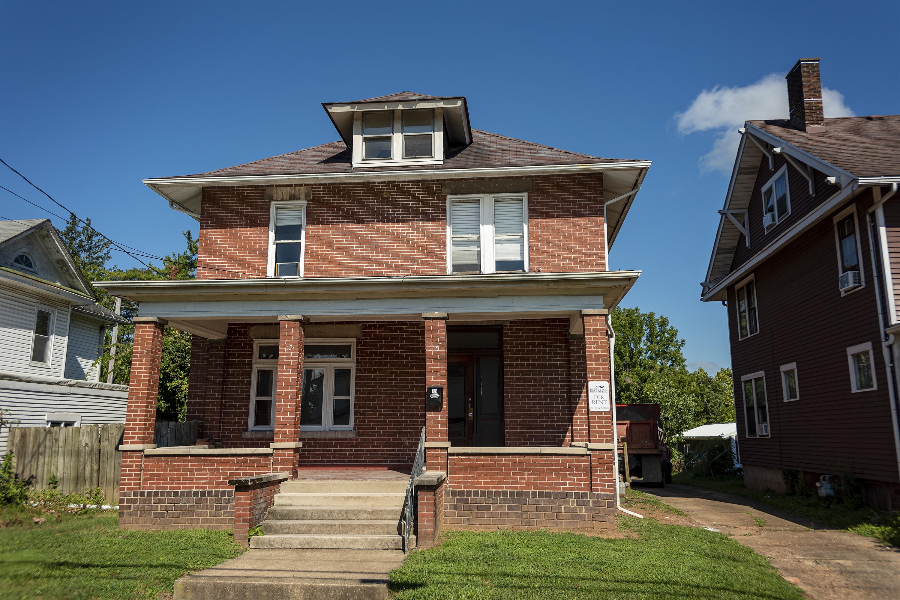 169 Lancaster St
