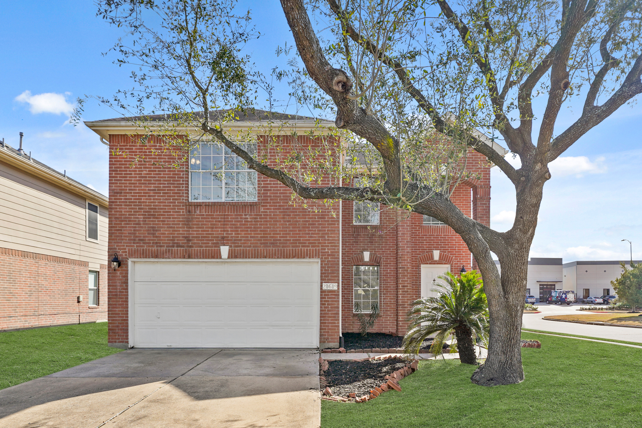 21619 Knightsbrook Lane