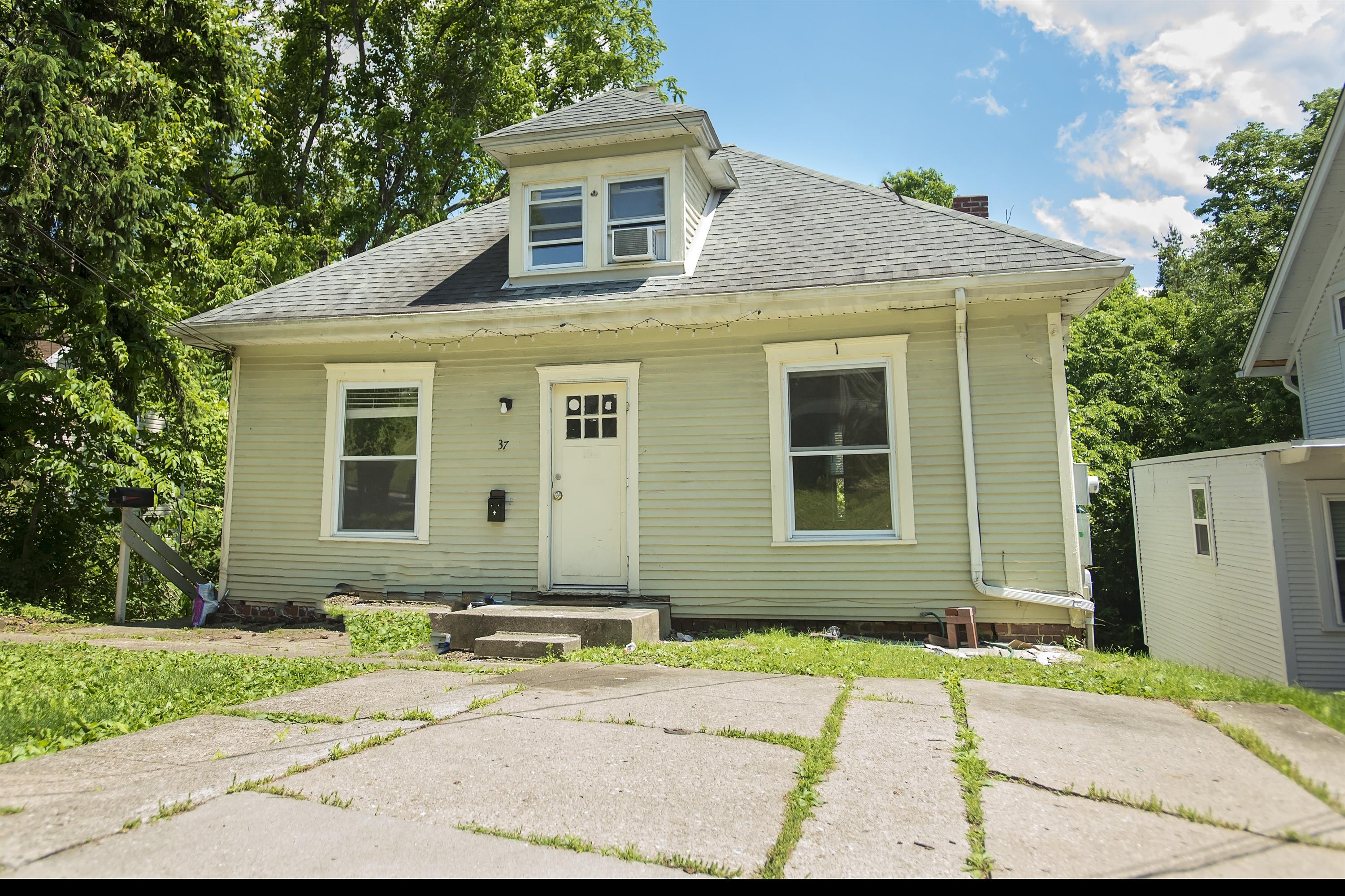 Property main image
