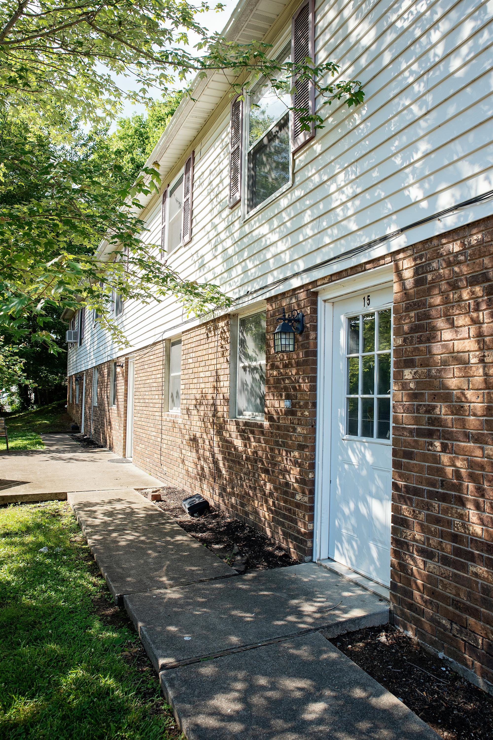 15 Byard Street