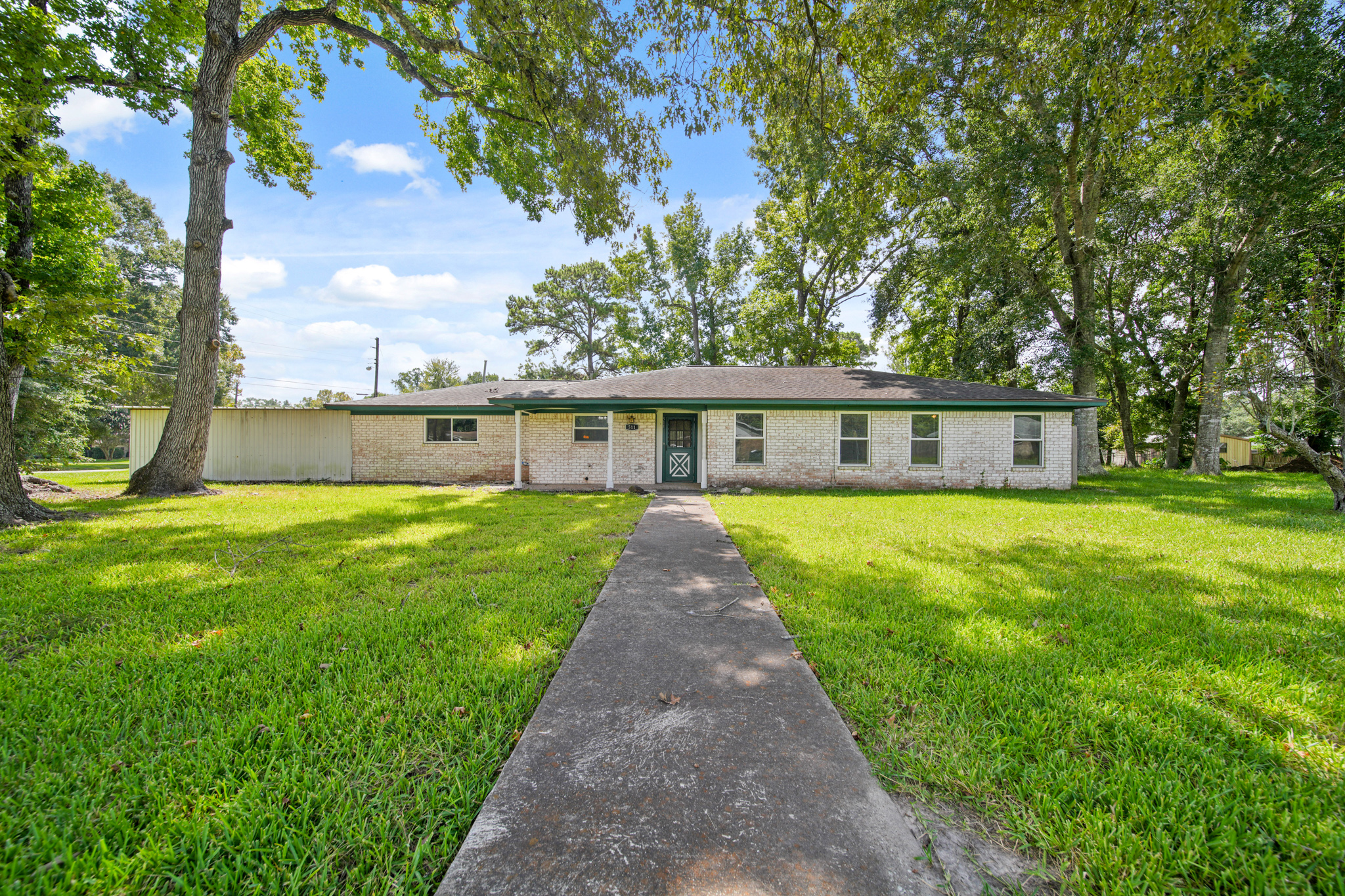 511 Aaron Street