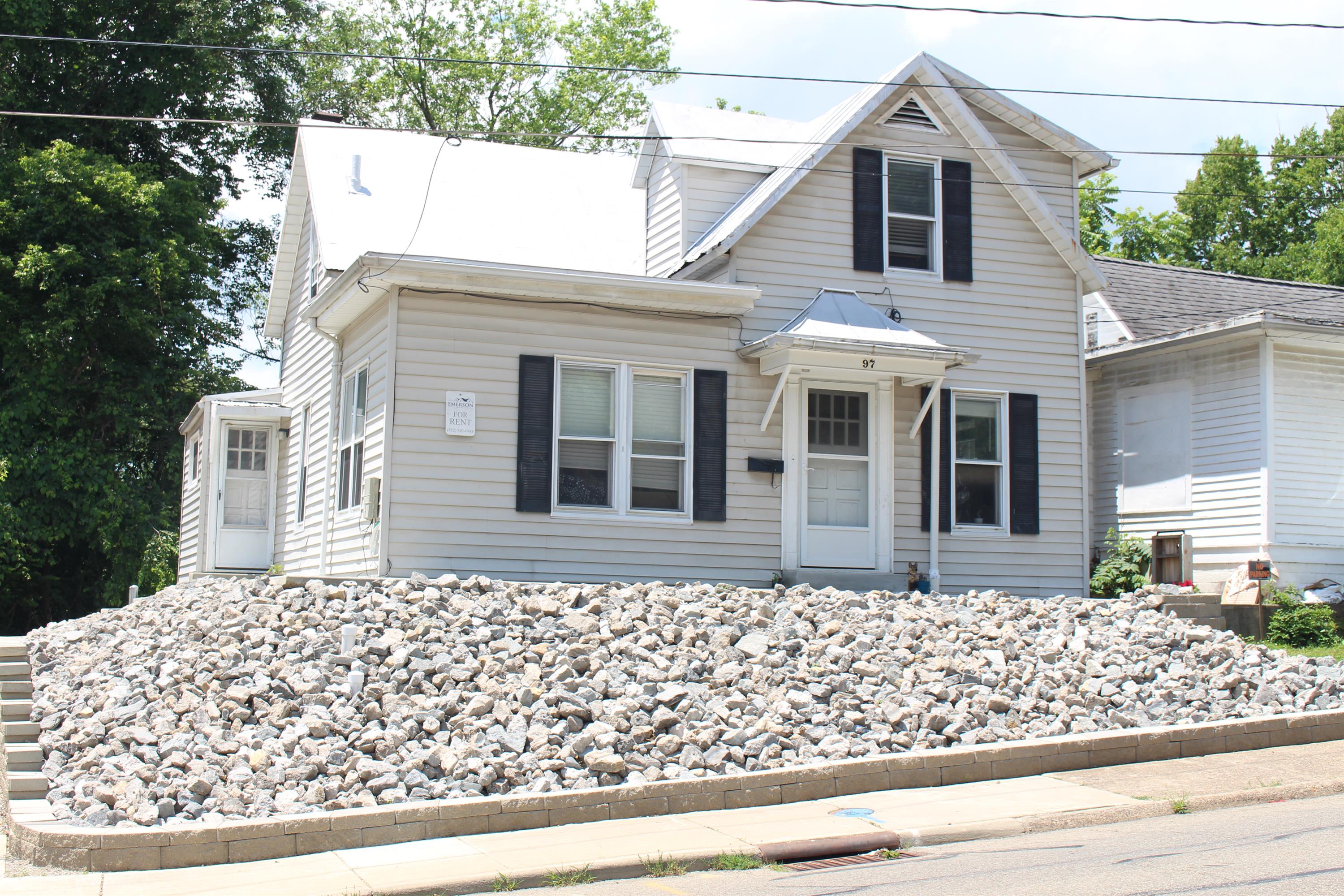 97 N Lancaster St