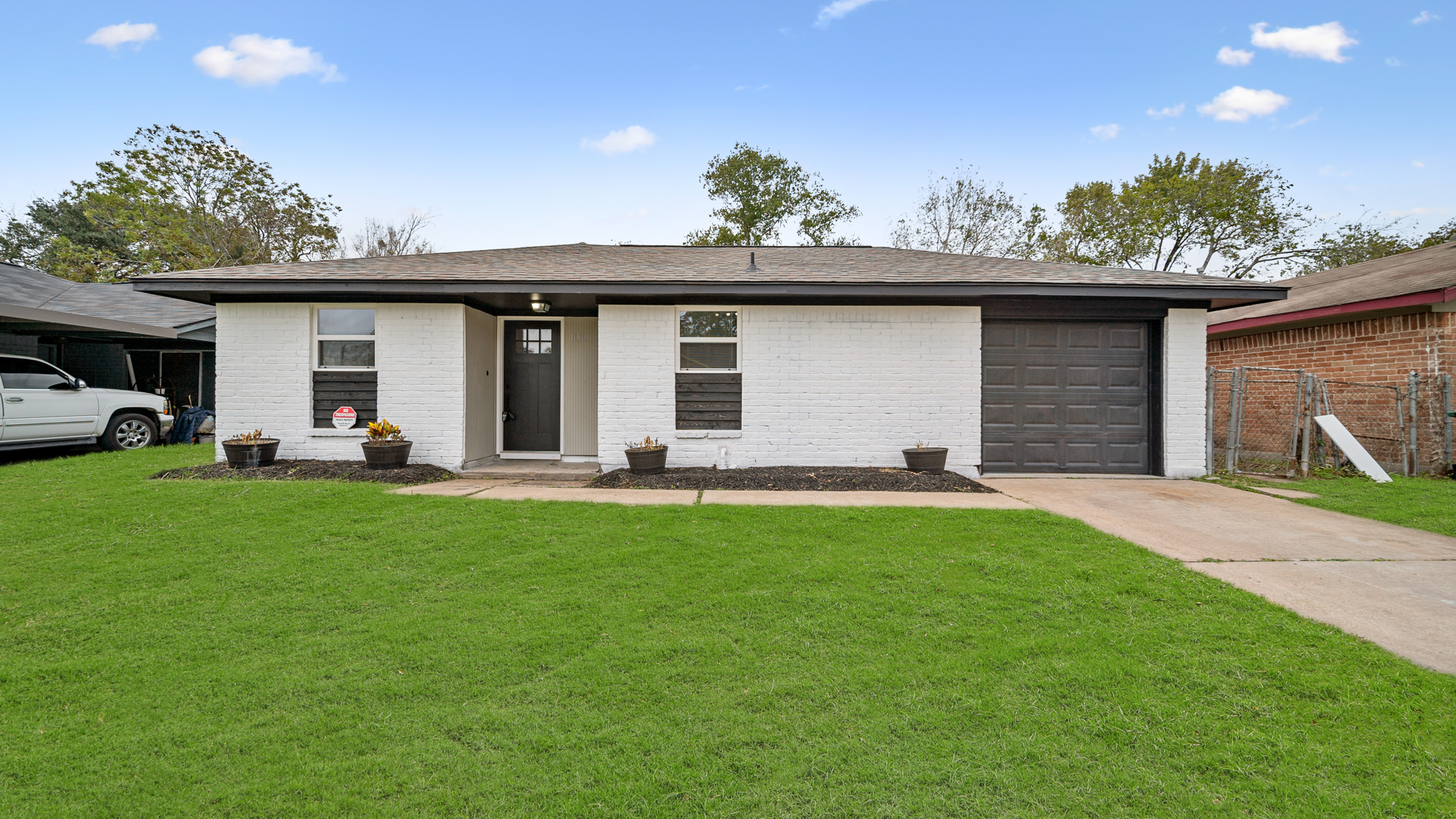 11330 Murr Way